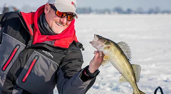Rapala® lures help Walbeck and Outdoor Bound crew ice big walleyes